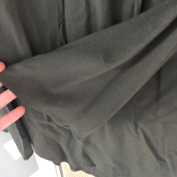 Cloth & Stone Amry Green Bell Sleeve Top - Picture 3 of 4